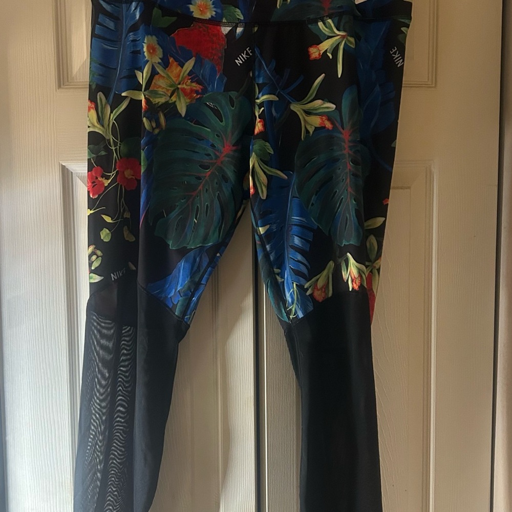 Nike Dri-FIT Floral Print Leggings